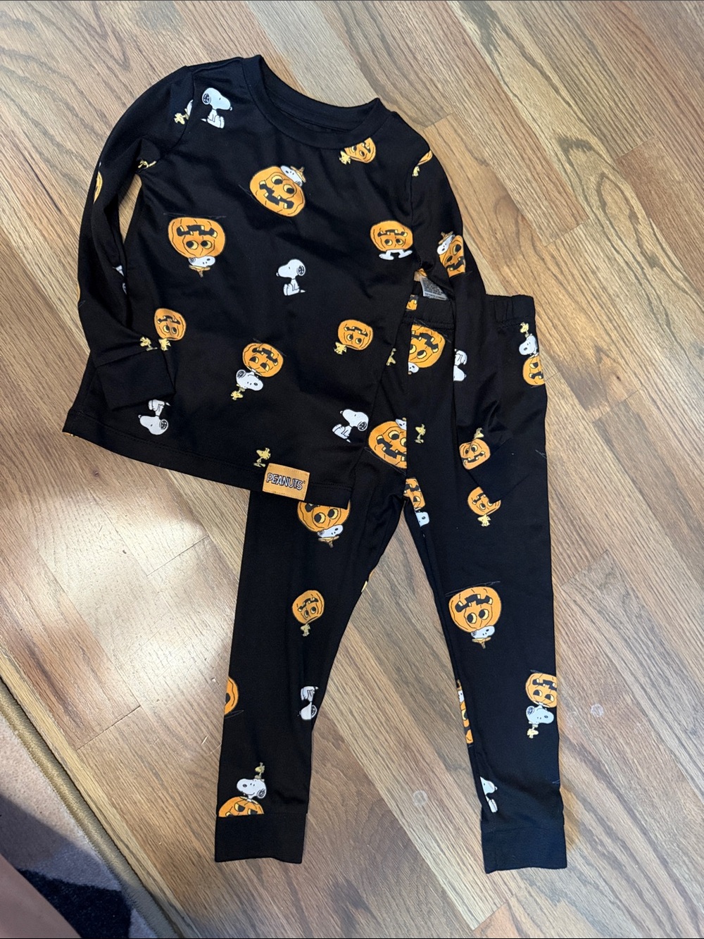 Peanuts Black & Orange Pumpkin Snoopy Kids Pajama Set